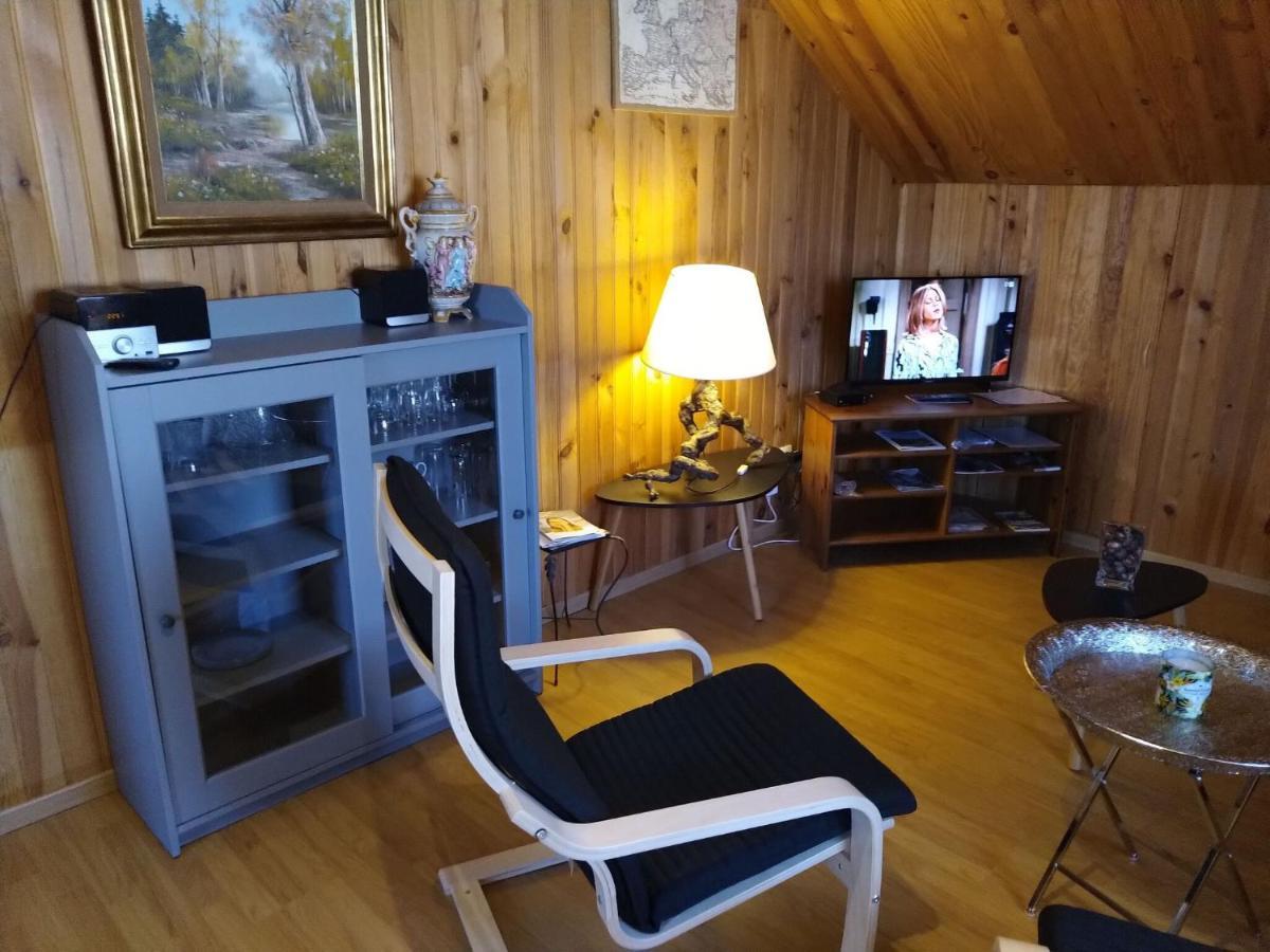 Cozy Apartment In Paliseul With Garden Carlsbourg Εξωτερικό φωτογραφία